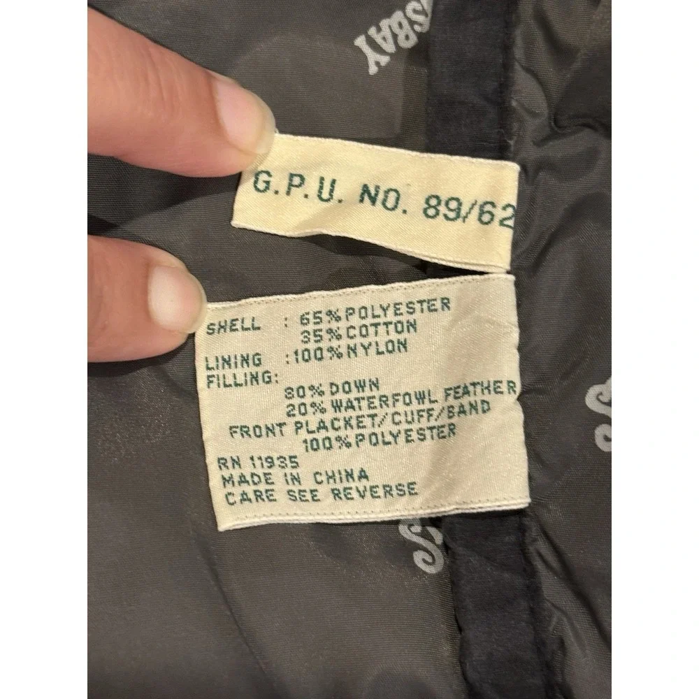 Vintage 90s Y2K Women's St. Johns Bay Black Down Puffy Vest zip snap Closure LG